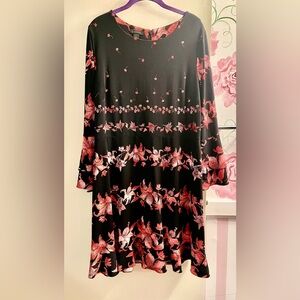 Black and Shades of Coral Women's Dress
SIZE 14   **EXCELLENT CONDITION**
